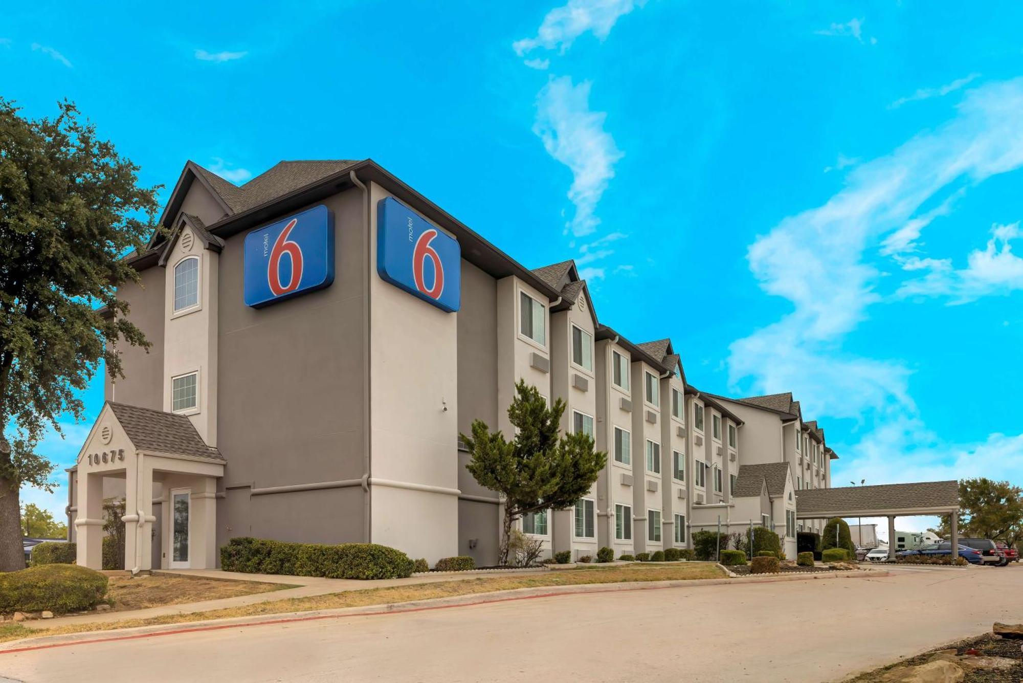 4 Top-Rated 4-Star Hotels in Dallas-Fort Worth Area