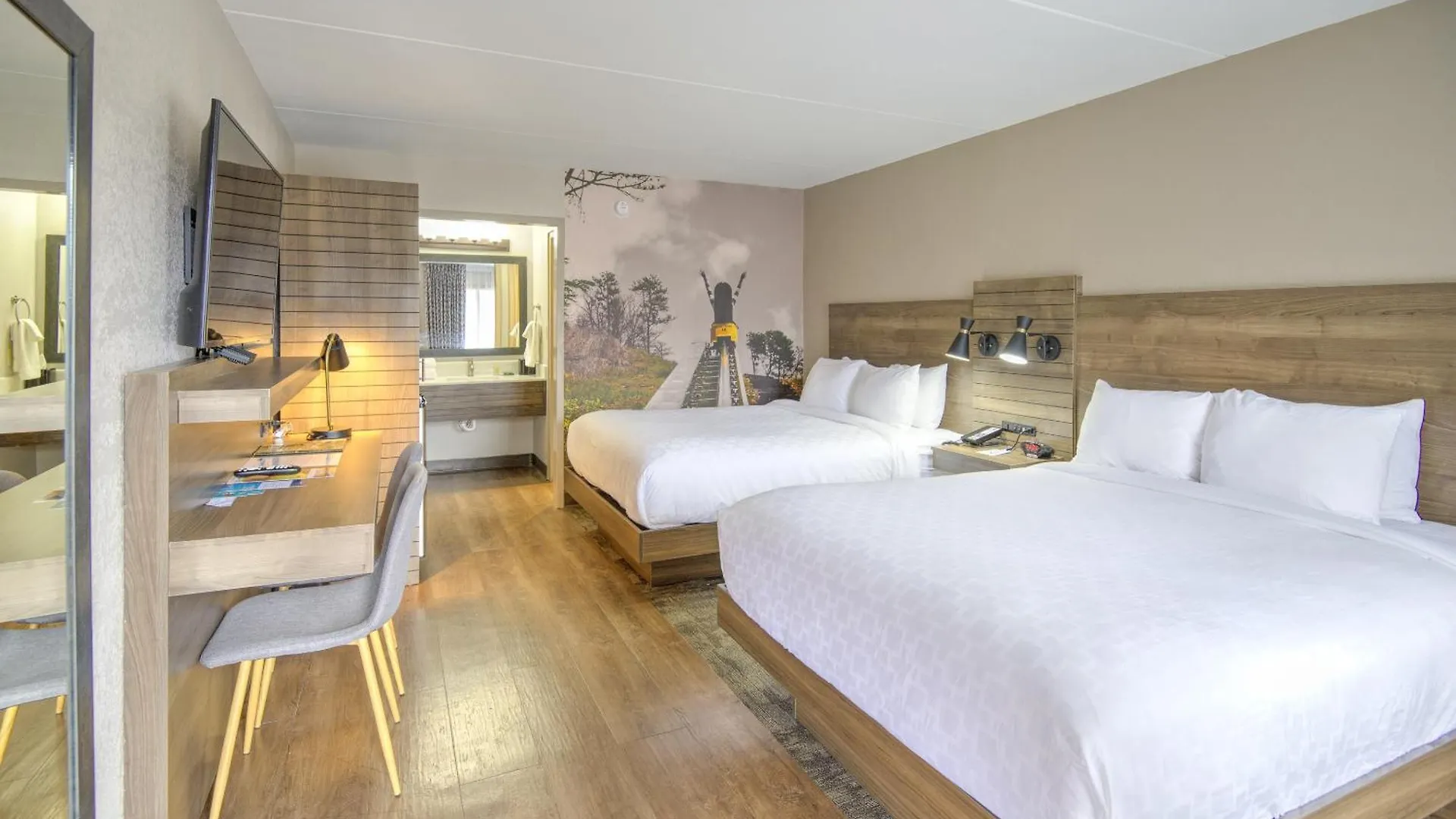 6 Budget Hotels Near Mysterious Mansion Gatlinburg Worth Booking